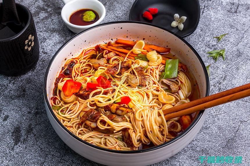 面条煮好后不粘连？教你几个独家秘方 (面条煮好后不吃会彭起来吗)