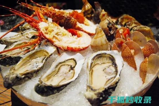 如何去除海鲜腥味？专业厨师分享去腥妙招 (如何去除海鲜臭味最有效)
