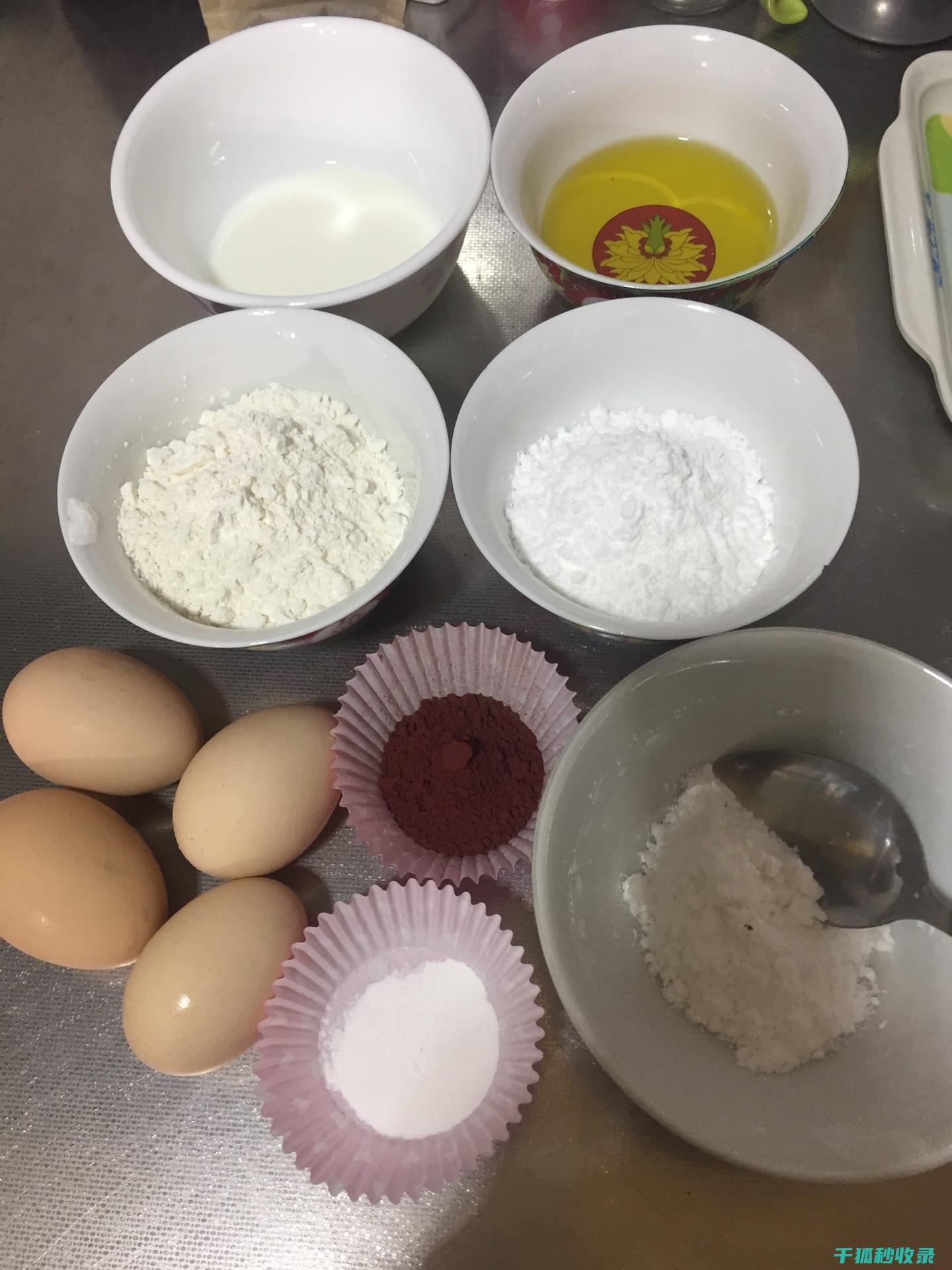 蛋糕制作中的秘密武器：防止回缩的实用技巧全解析 (蛋糕制作中的食品化学)