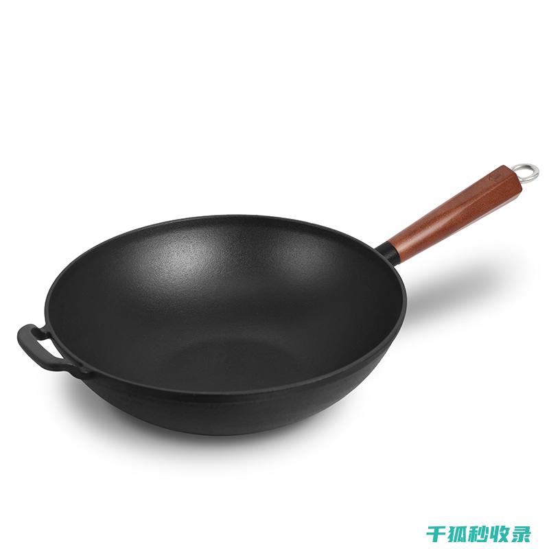 锅具底部油垢难除？试试这个高效清洁法 (锅具底部油垢怎么去除)